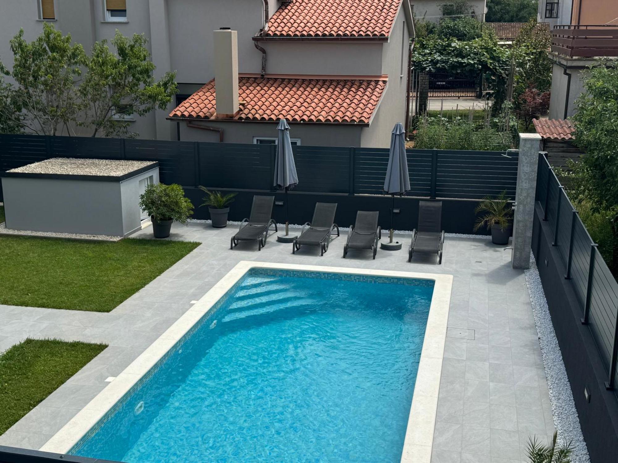 Leneda Apartments With Pool Pula Exterior foto
